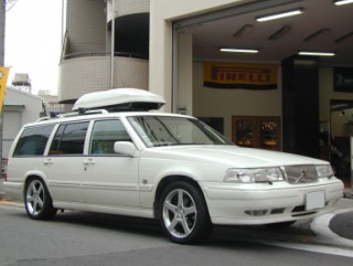 VOLVO V90