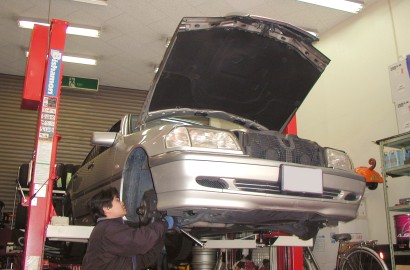BENZ W202 足回り交換