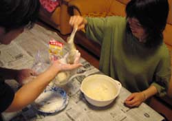 生地から手作り。