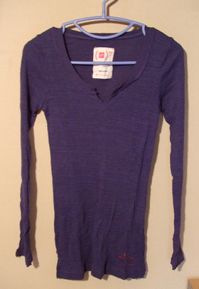 GAP 紺 Tシャツ