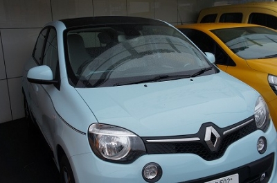photo1