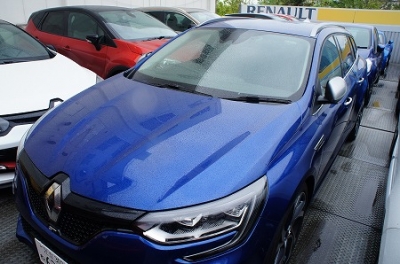 photo1