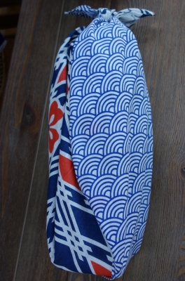 200円