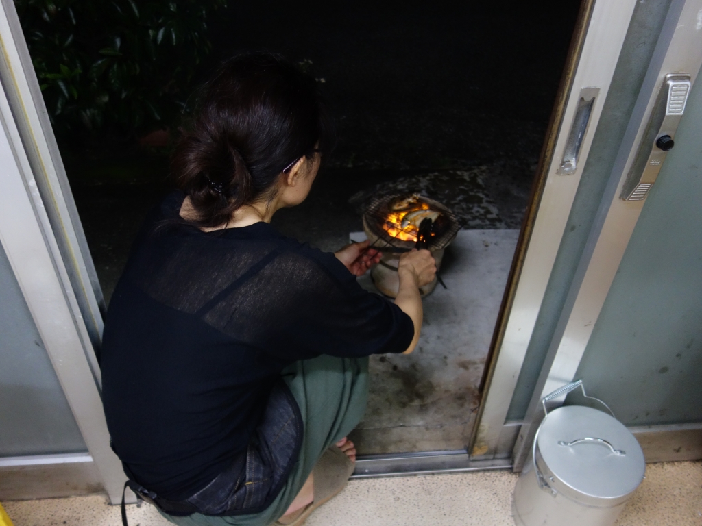 熾す