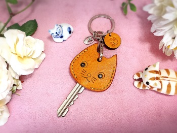 □猫のキーホルダー2種 & 降ったり融けたり | なないろダイアリー