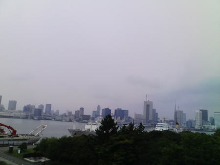 晴海から日の出桟橋(浜松町)方面を・・香港みたい♪