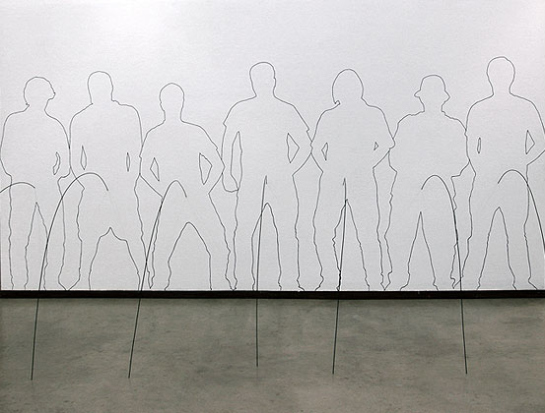 MINIMALIST PISSING WAR BY SAKIR GÖKÇEBAG