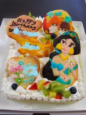 ジャスミン姫に完敗 宝塚の焼き菓子とオーダーケーキの店 宝塚 英 Hana