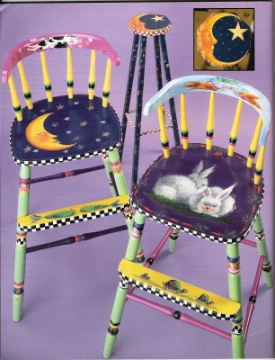 ヘレン・バリックＭＤＡが椅子に描いた動物を☆と月の絵