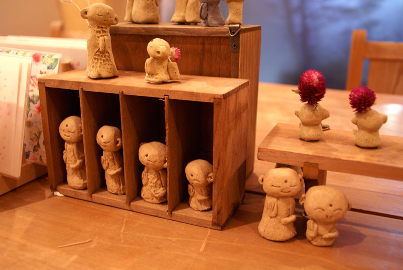 尾山台パイ焼き茶房 お地蔵さんの恋 KINA作品展