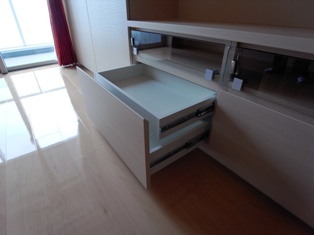 テレビボード http://zealworks.jp/index.php/category/gallery/tvbord