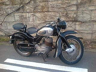 手放してしまった旧車といわれるバイクはほとんど手元においておきたかったものばかり。