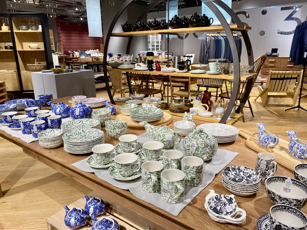 最新エルメス コンランショップ7/14までの出品 2人掛け・3人掛けソファ