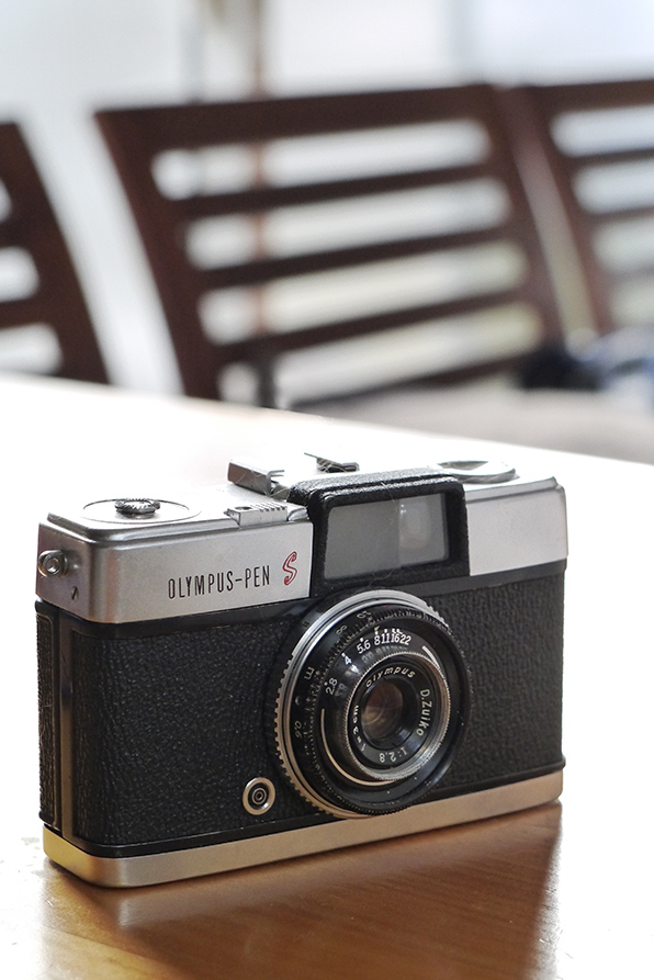 【写ルンです感覚のコンデジ】OLYMPUS PEN E-P3 15mm F8 写ルンです感覚のコンデジ】OLYMPUS PEN E-P3 15mm F8