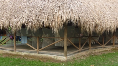 ハマカ(ハンモック)小屋