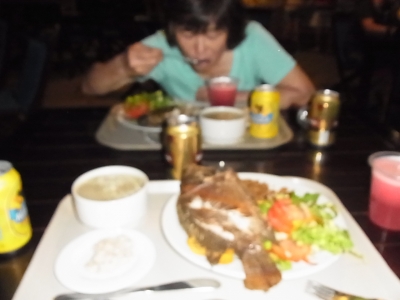 食事はまあまあ