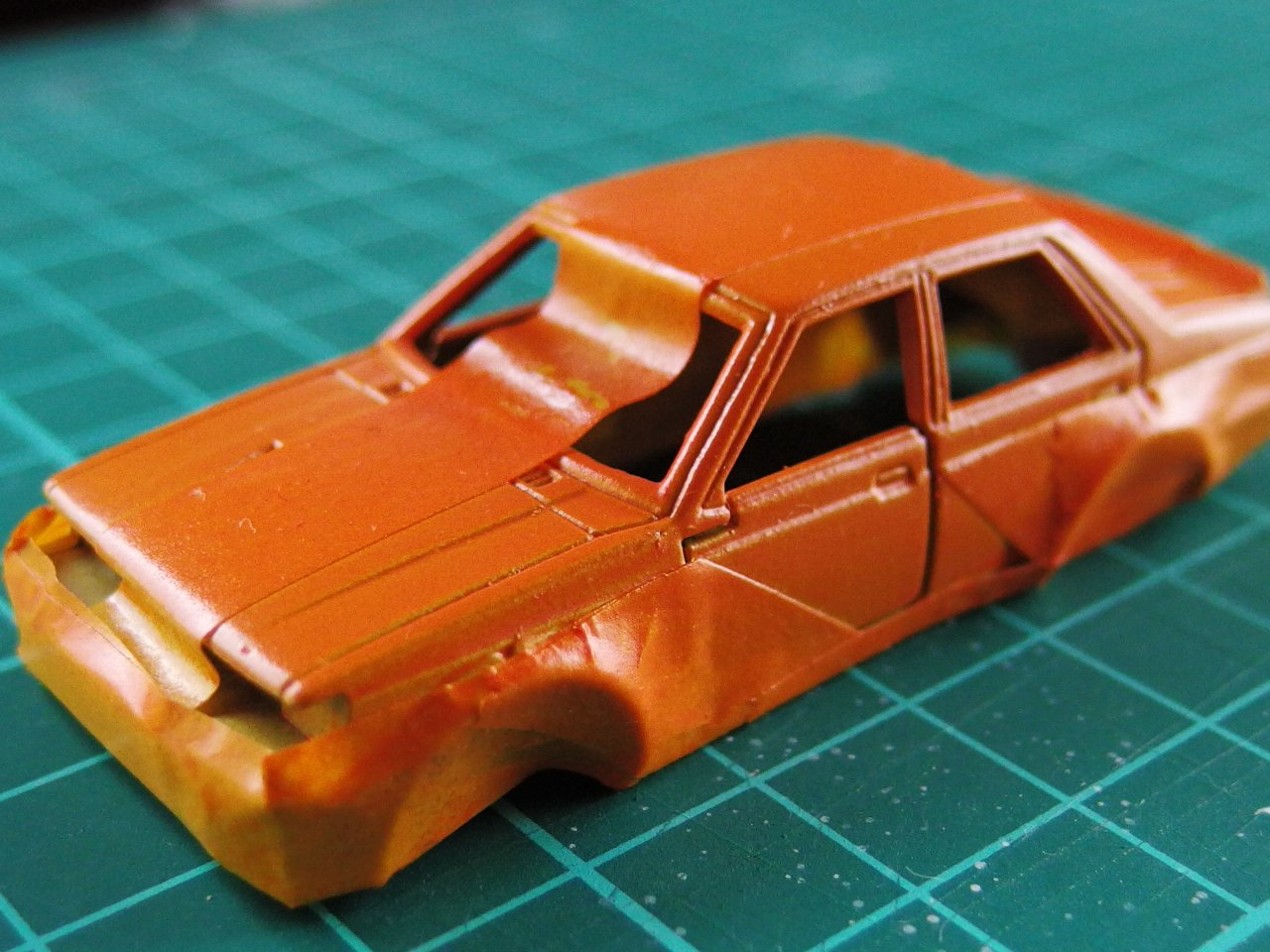 トミカ改造：三菱ランサーEX WRCラリーモデルに全塗装（3