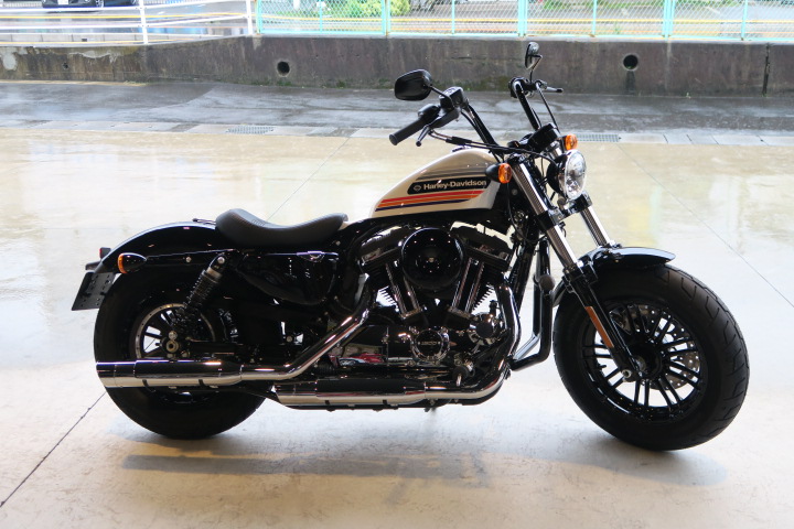 XL1200XS