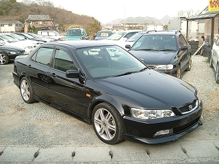 中古車 ホンダ タッカー 姫路 アコード