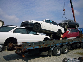 中古車 ホンダ タッカー 姫路 アコード