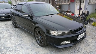 中古車 ホンダ タッカー 姫路 アコード