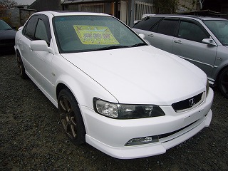 中古車 ホンダ タッカー 姫路 アコード