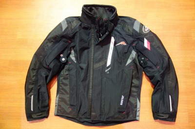 ゴアテックスジャケット入荷～！！：KUSHITANI名東店 | KUSHITANI 名東店