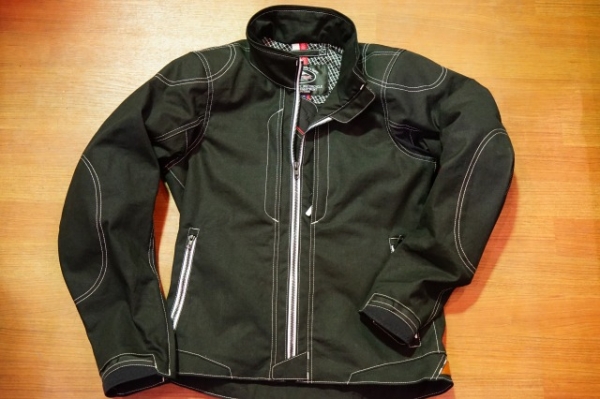 レイジャケット入荷しました！！：KUSHITANI名東店 | KUSHITANI 名東店