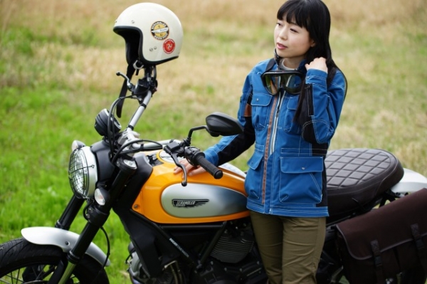 モデル撮影からのレディースコーディネート：KUSHITANI名東店