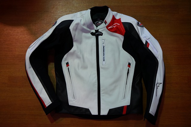 Kushitani パンチングレザー ジャケット ホワイト Kushitani パンチングレザー ジャケット ホワイト シングルライダース