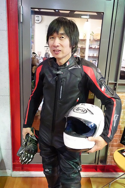 新型レザージャケット・パンツのご紹介：KUSHITANI名東店