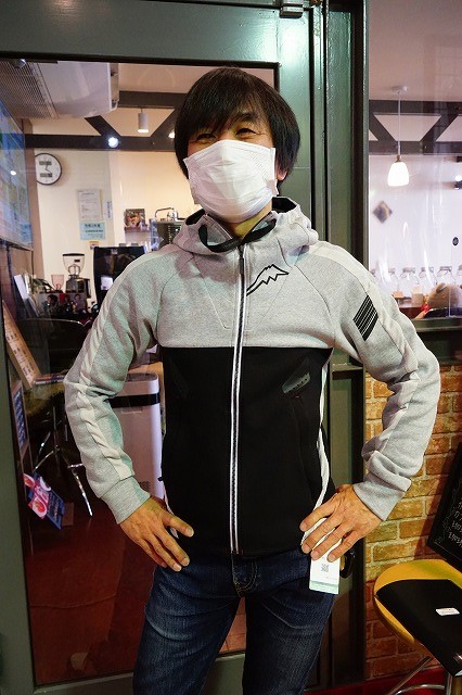 レブロフーディボーダー入荷!:KUSHITANI名東店 | KUSHITANI 名東店 レブロフーディボーダー入荷!:KUSHITANI名東店 | KUSHITANI 名東店