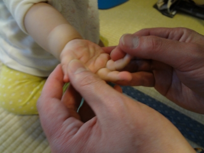 子供の手のひら 頼藤直秀