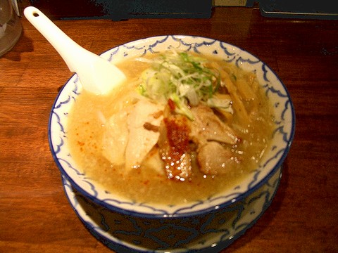 ねかし鶏ガラとんこつ醤油ラーメン