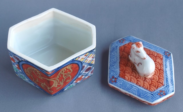 昭阿弥 赤絵 菱形午香合 | 茶道具 小西康のぶろぐ