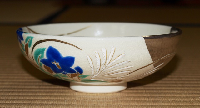 ころ茶碗秋草文盃 ころ茶碗秋草文盃 （清閑寺 杉田祥平 岩倉山写 秋草絵 茶碗