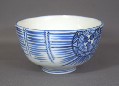 善五郎作染付俵茶碗