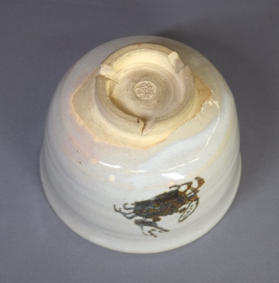 須田菁華作 呉須蟹絵香合 染付 茶道具 共箱　AY339　NT2 須田菁華作 呉須蟹絵香合 染付 茶道具 共箱 AY339 NT2 - メルカリ