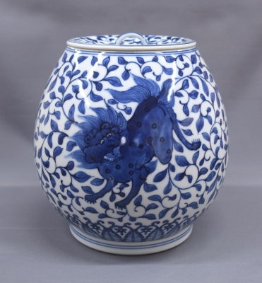初代宮川香雲 青華 唐獅子水指 紫野雪窓 | 茶道具 小西康のぶろぐ 初代宮川香雲 青華 唐獅子水指 紫野雪窓 | 茶道具 小西康のぶろぐ