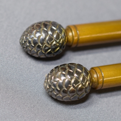 茶道具 南鐐菊火箸 釜師 二代目 吉羽與兵衛造(千家十職 大西家別家) 茶道具 南鐐菊火箸 釜師 二代目 吉羽與兵衛造(千家十職 大西