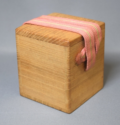 茶道具　永楽善五郎作　黄交趾　蕗の薹（フキノトウ）香合　共箱　C　9217 茶道具 永楽善五郎作 黄交趾 蕗の薹（フキノトウ）香合 共箱 C