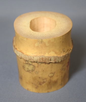 茶道具　淡々斎宗匠花押　書付　一双　竹蓋置　黒田正玄　共箱　裏千家　茶会 栗山園オンライン通販部 / 【出物】 竹蓋置一双 黒田正玄 鵬雲斎大宗匠書付