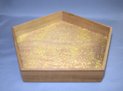 萩井好斎 玉椿 五角干菓子盆 | 茶道具 小西康のぶろぐ 萩井好斎 玉椿 五角干菓子盆 | 茶道具 小西康のぶろぐ