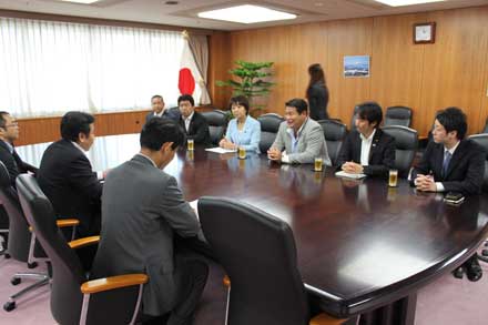 枝野大臣と面会