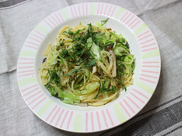 一人和風パスタとゆずテイストのごまドレッシング 楽しく気ままなマイ日記