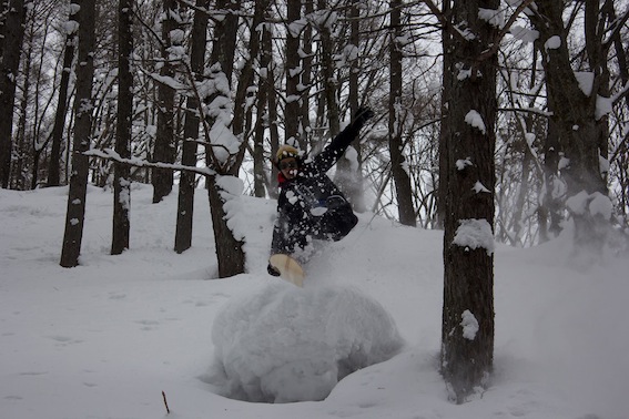 #makeyukiita#a24gomyo#snowsurf#snowtoys#nagano#芽育雪板