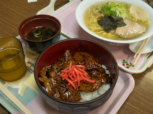 豚丼など
