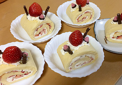 段落 船酔い あそこ ロール ケーキ クリスマス Gyoda Sakura Jp