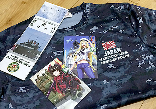 Tシャツ