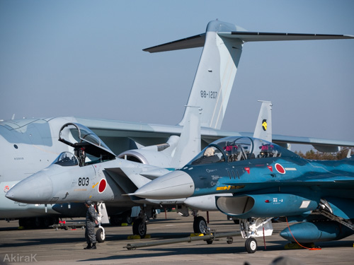 F-2、F-15、C-2